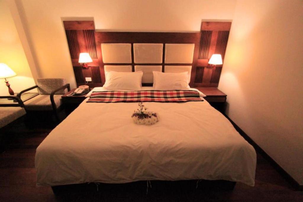 River City Hotel Мукдахан Екстериор снимка