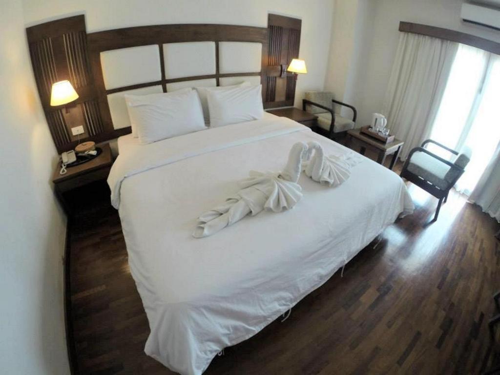 River City Hotel Мукдахан Екстериор снимка