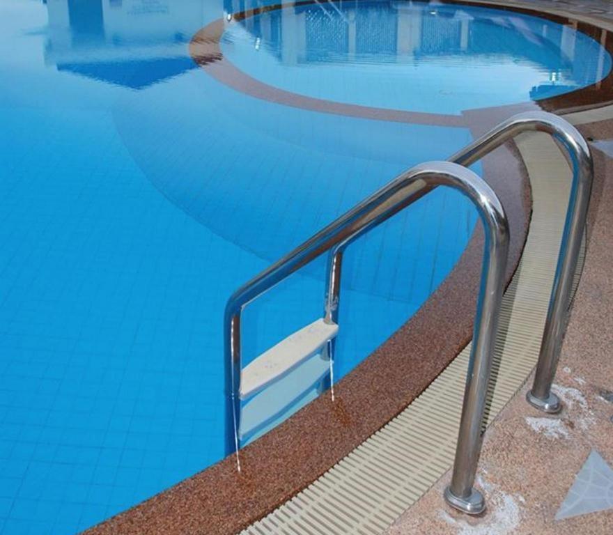 River City Hotel Мукдахан Екстериор снимка