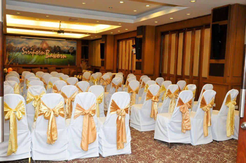 River City Hotel Мукдахан Екстериор снимка